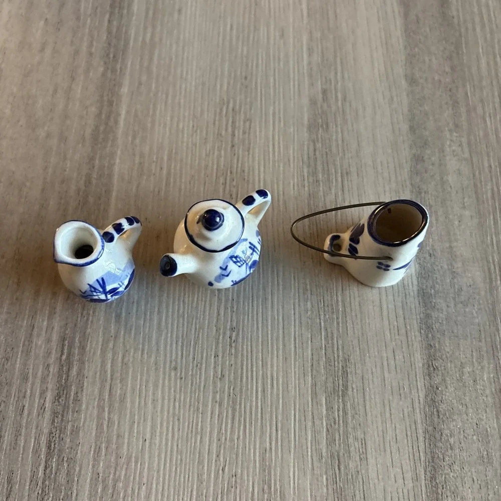 Delft hand painted